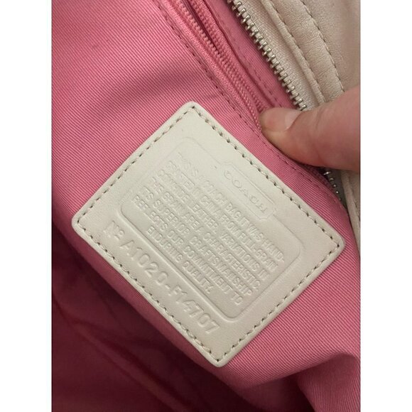 Coach Women's Off White Leather Classic Shoulder Bag - OS - Picture 10 of 13
